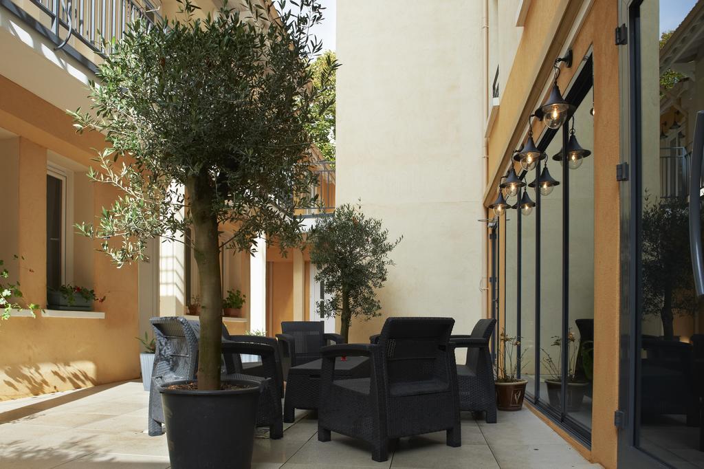 Hotel Jade 오네수부아 외부 사진