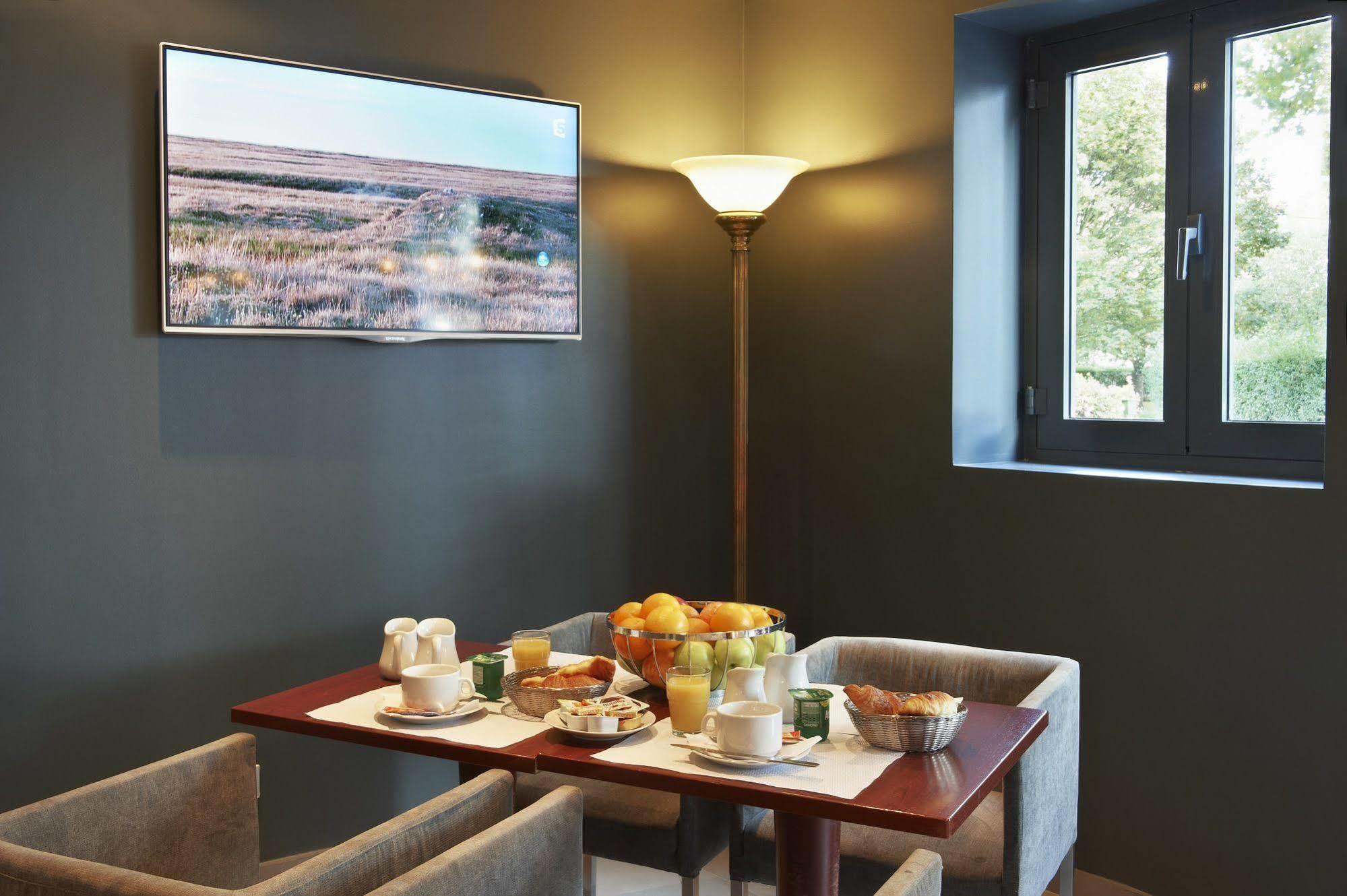 Hotel Jade 오네수부아 외부 사진